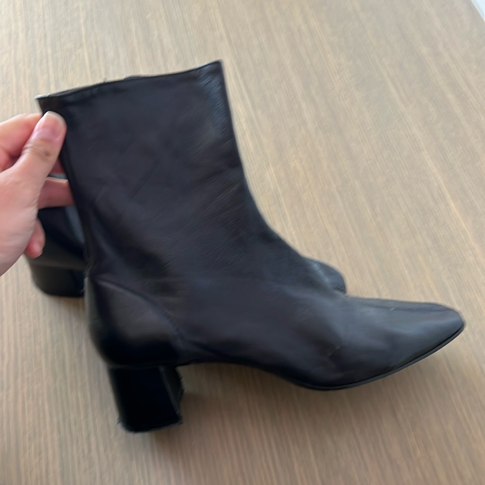 Zara leather ankle boot. Good conditon